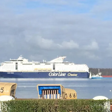 Sonnenseite 2 * Laboe