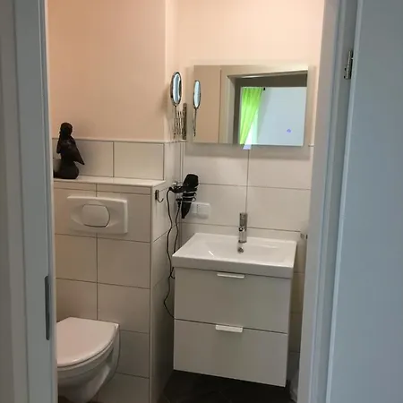 Sonnenseite 2 * Laboe